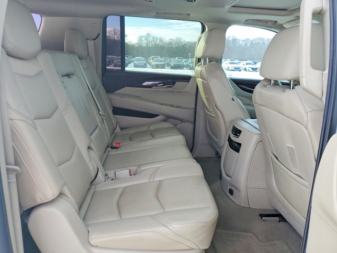 2015 CADILLAC Escalade ESV