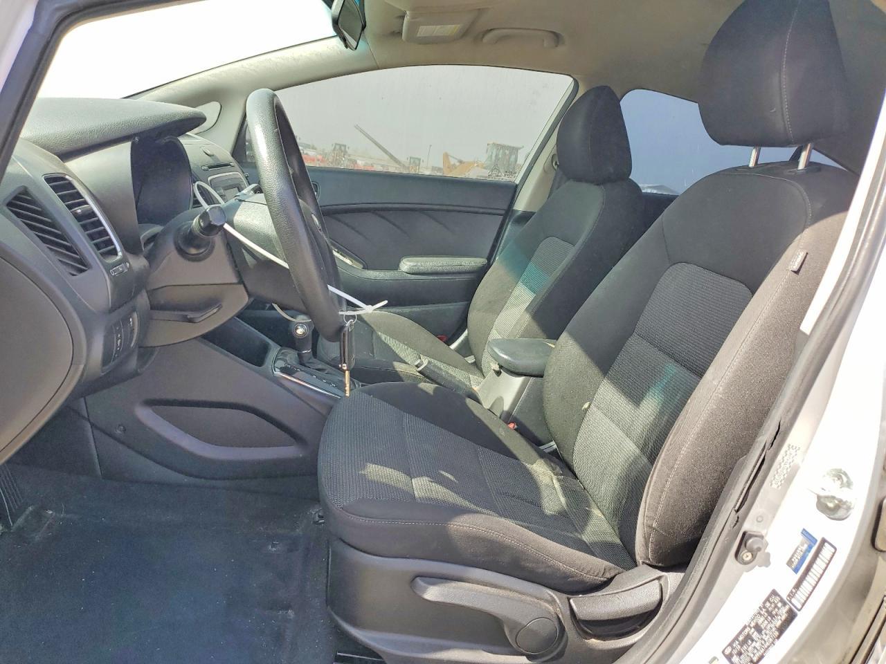 2017 KIA FORTE
