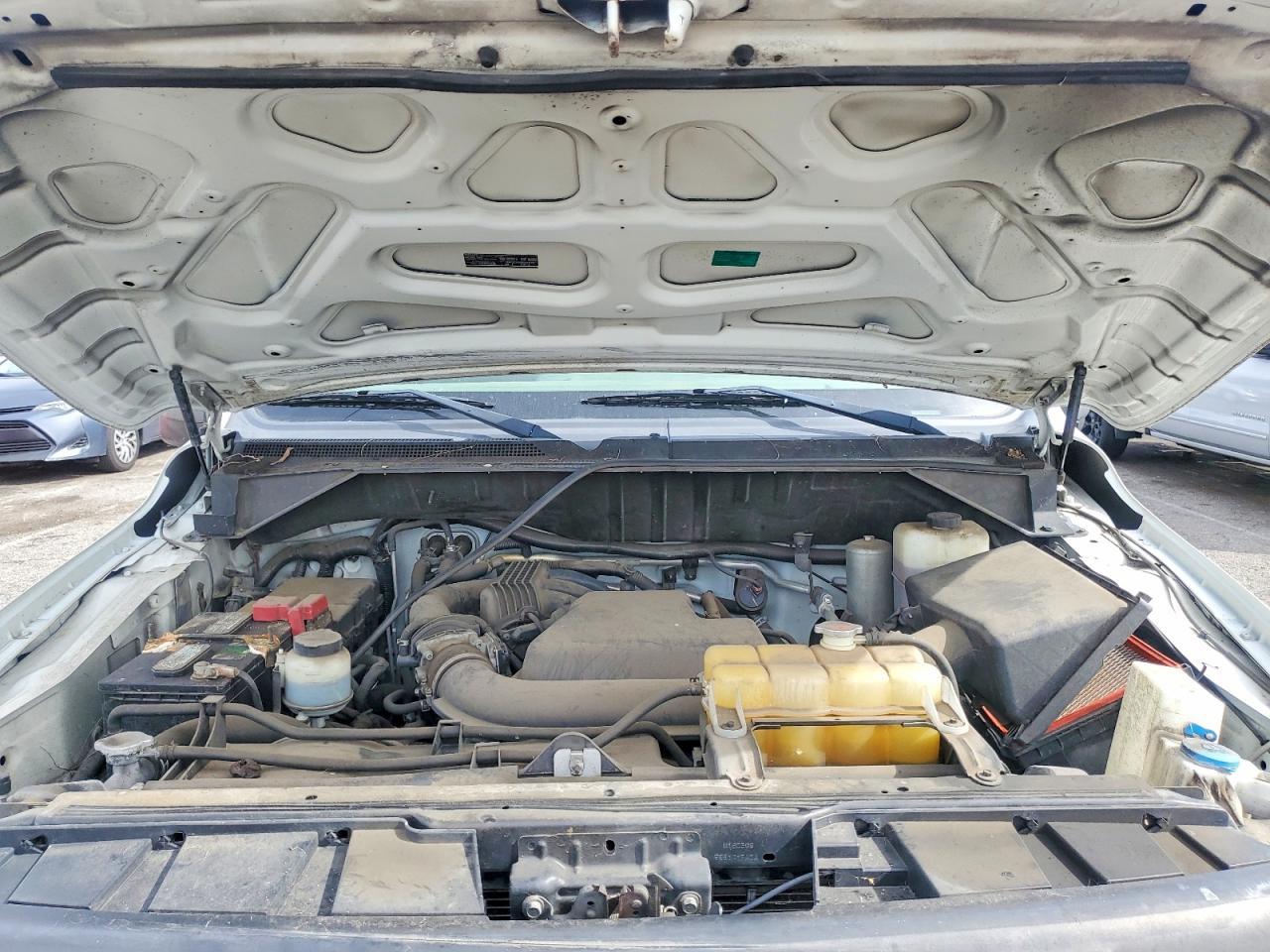 2013 NISSAN NV3500