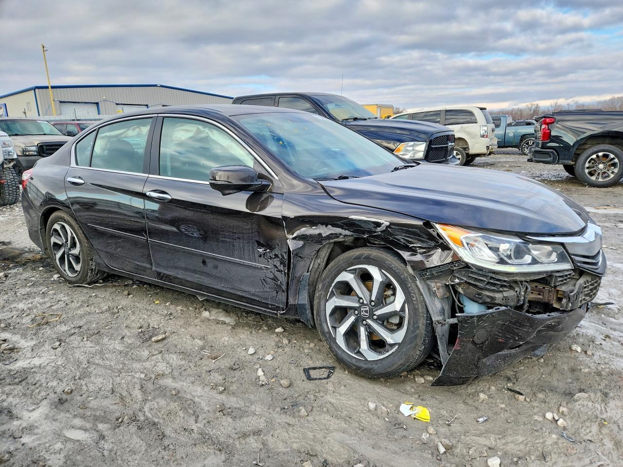 2017 HONDA ACCORD