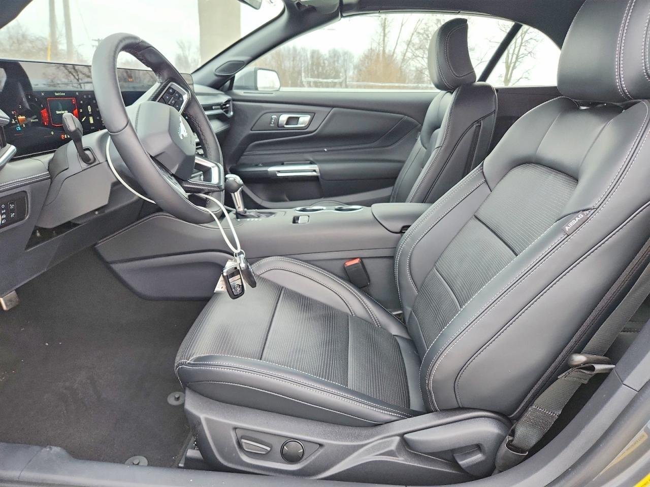 2026 FORD MUSTANG