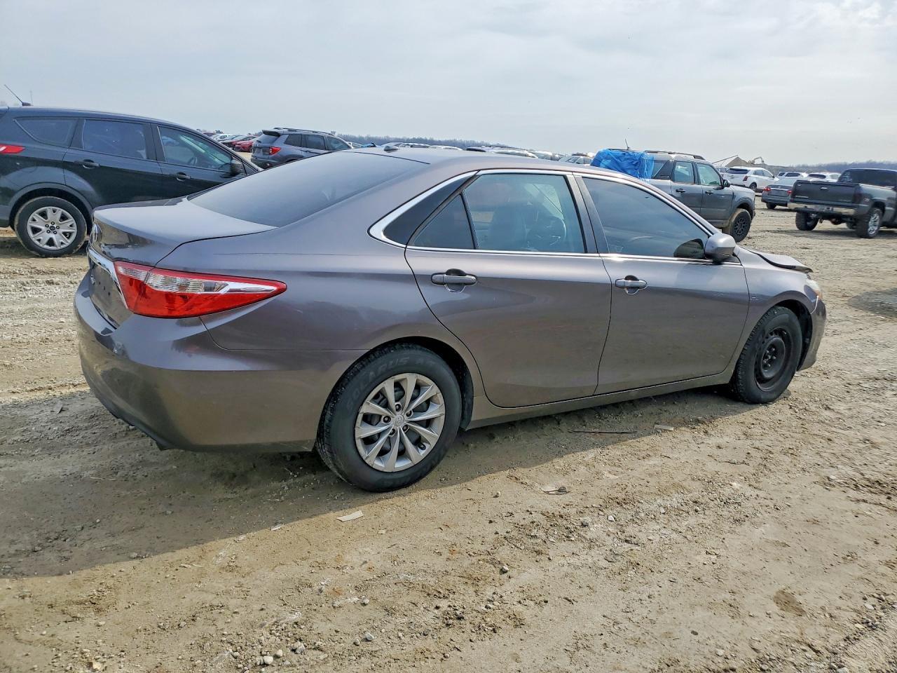 2016 TOYOTA CAMRY