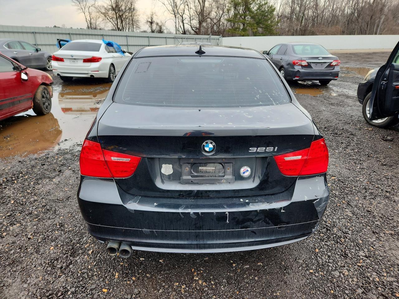 2011 BMW 3 SERIES