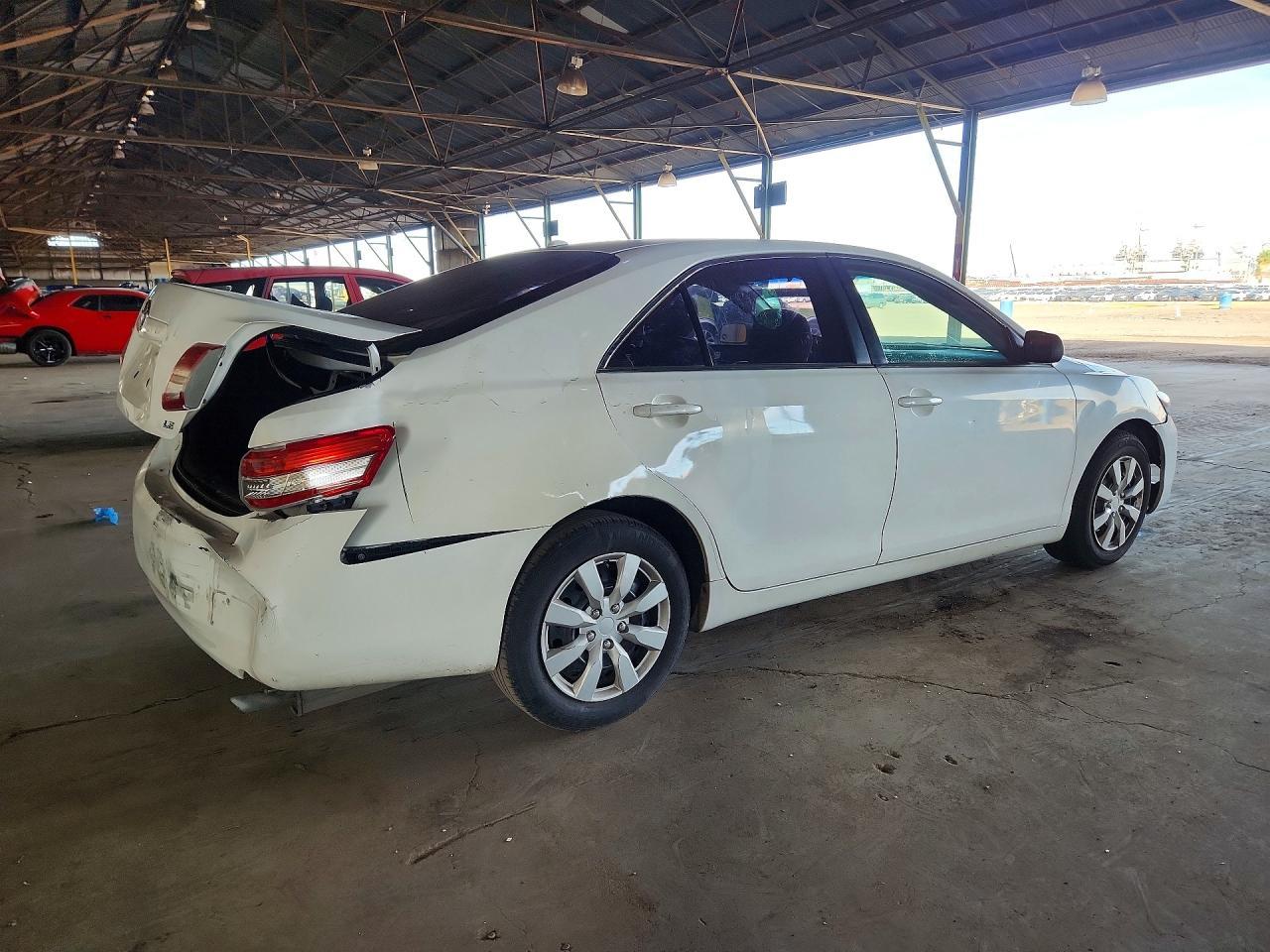 2011 TOYOTA CAMRY