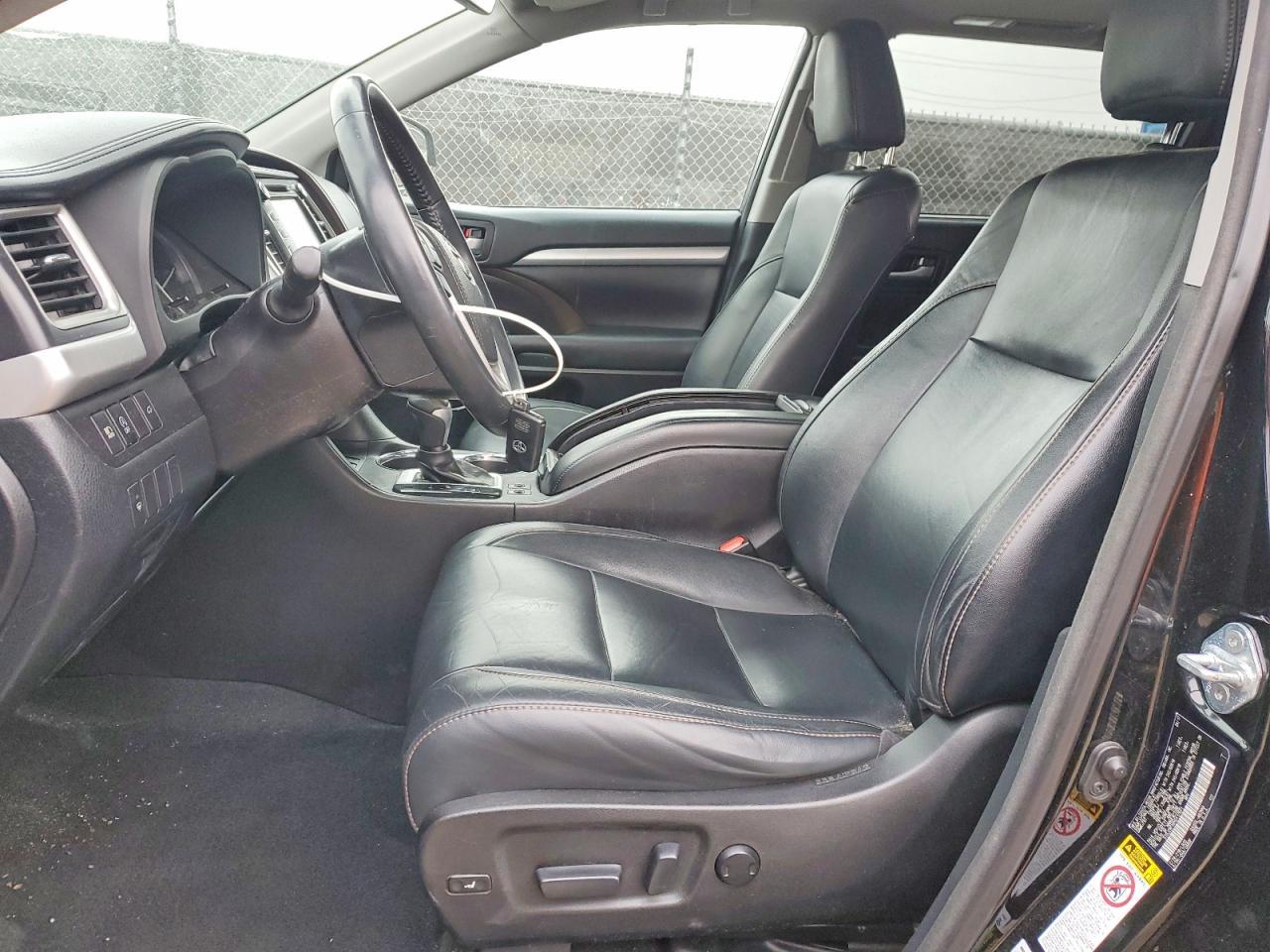 2017 TOYOTA HIGHLANDER