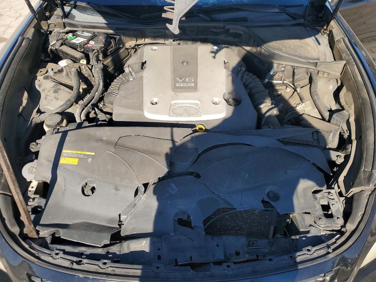 2013 INFINITI M37