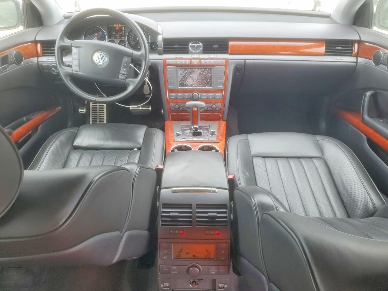 2005 VOLKSWAGEN Phaeton