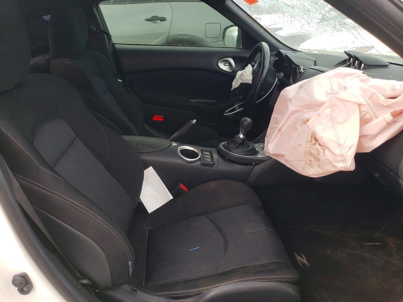 2016 NISSAN 370Z