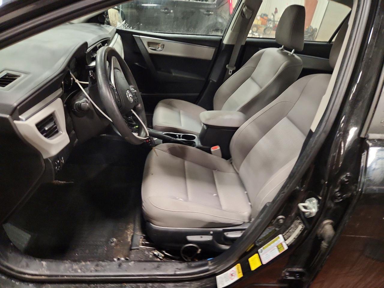 2015 TOYOTA COROLLA