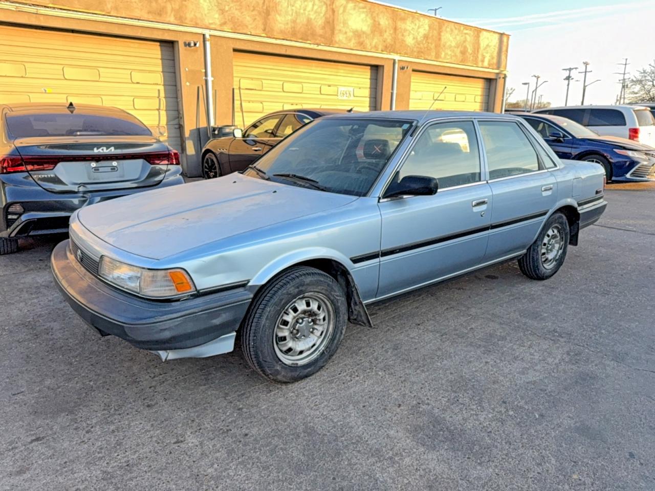 1990 TOYOTA