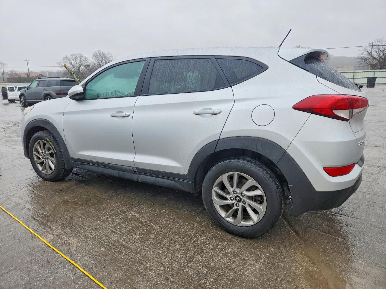 2016 HYUNDAI TUCSON