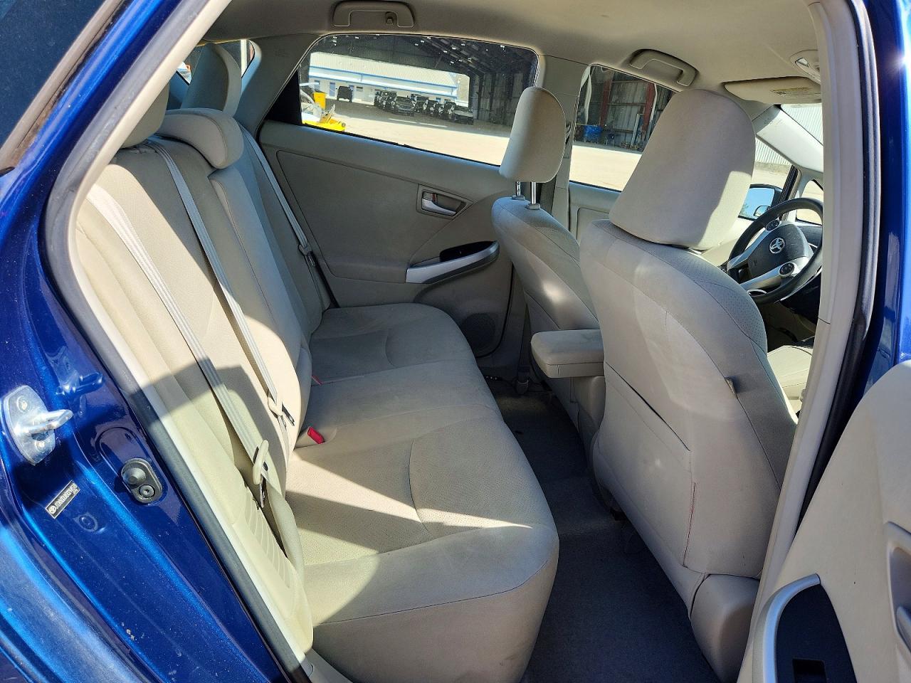 2011 TOYOTA PRIUS