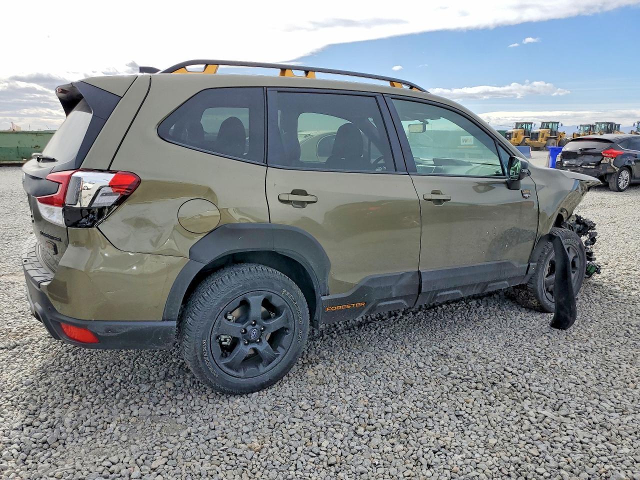 2024 SUBARU FORESTER