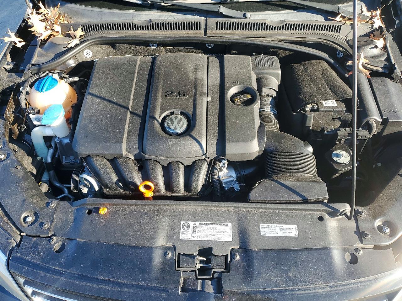 2013 VOLKSWAGEN JETTA
