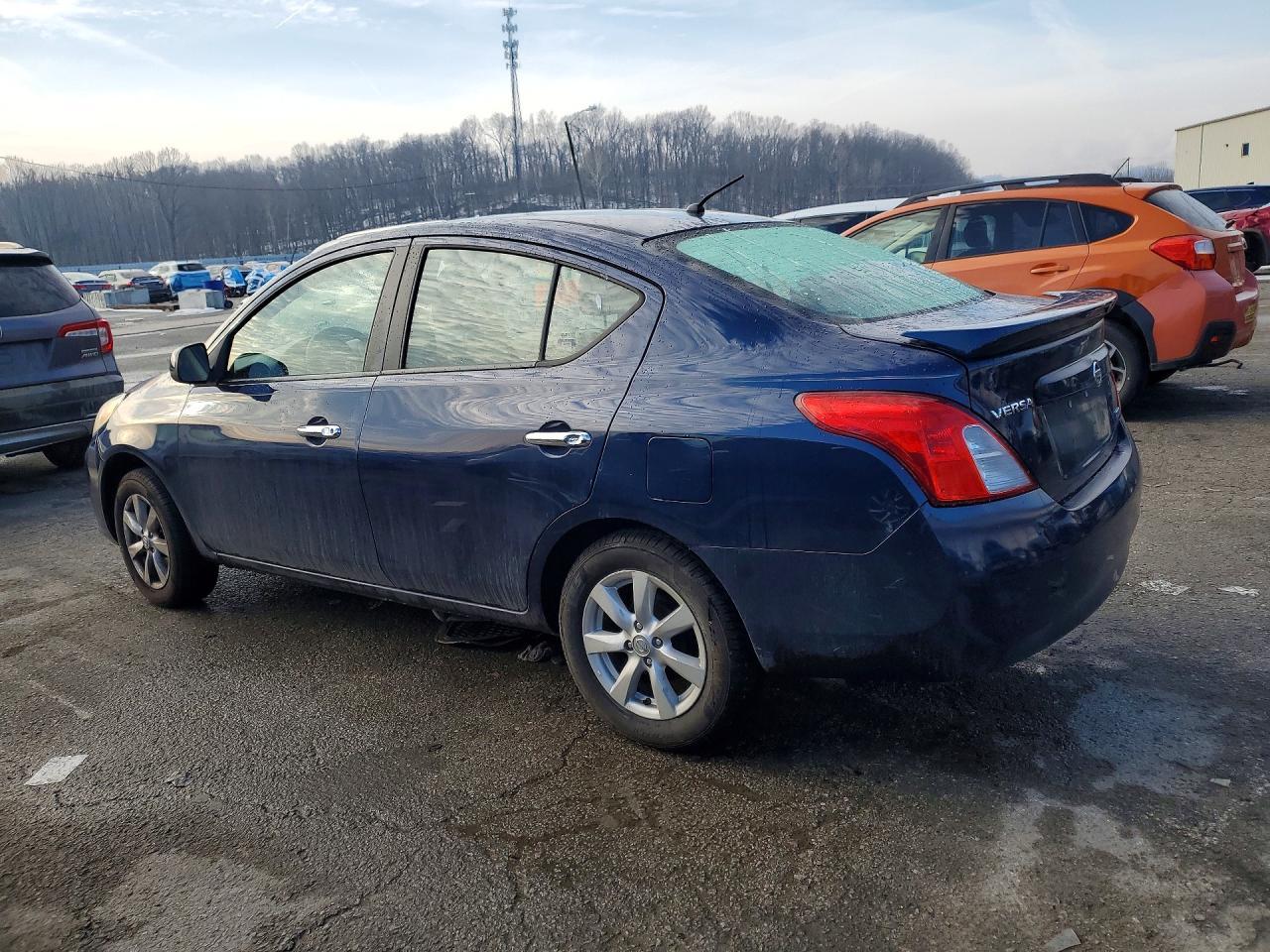 2012 NISSAN VERSA