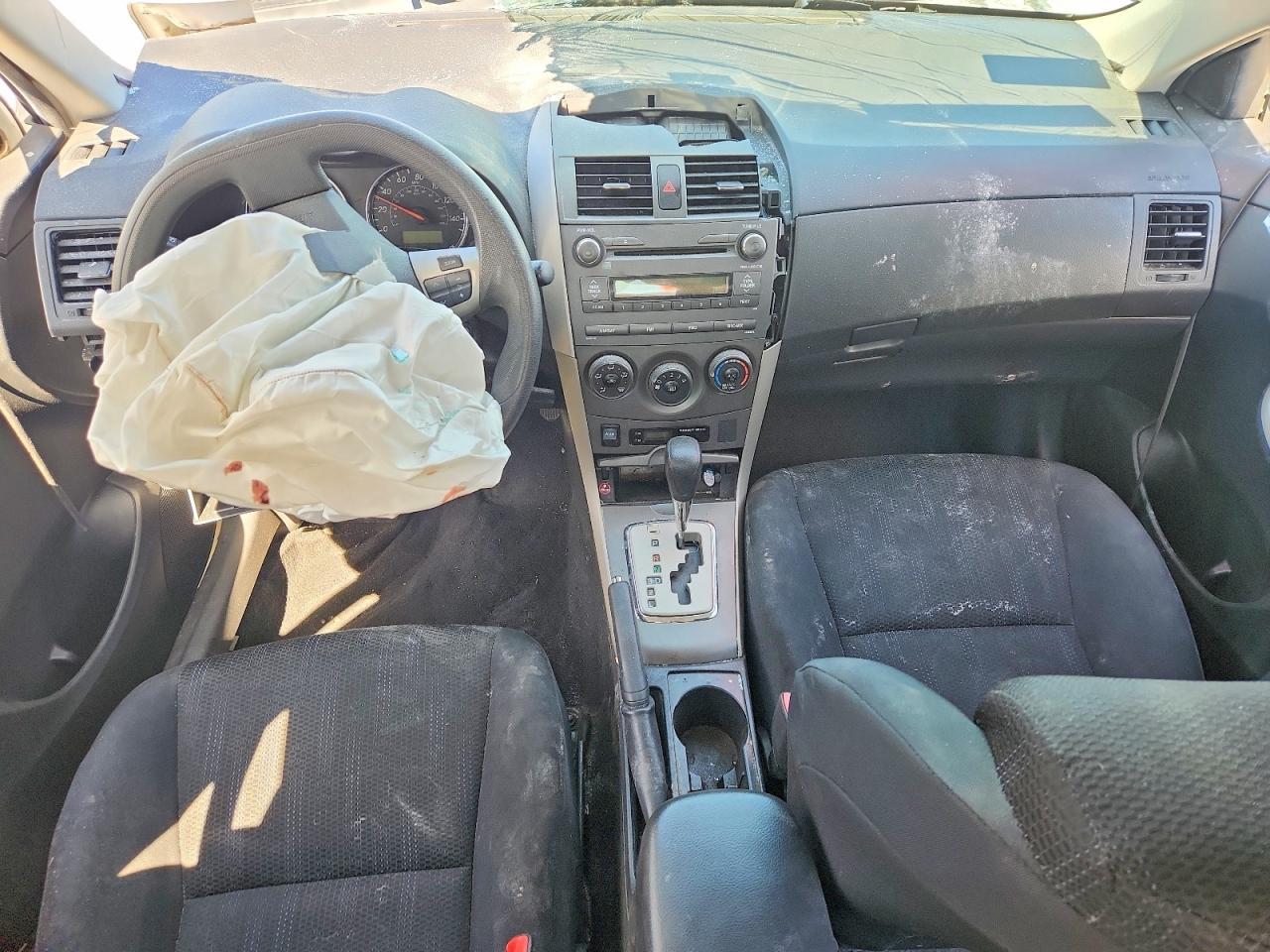 2011 TOYOTA COROLLA