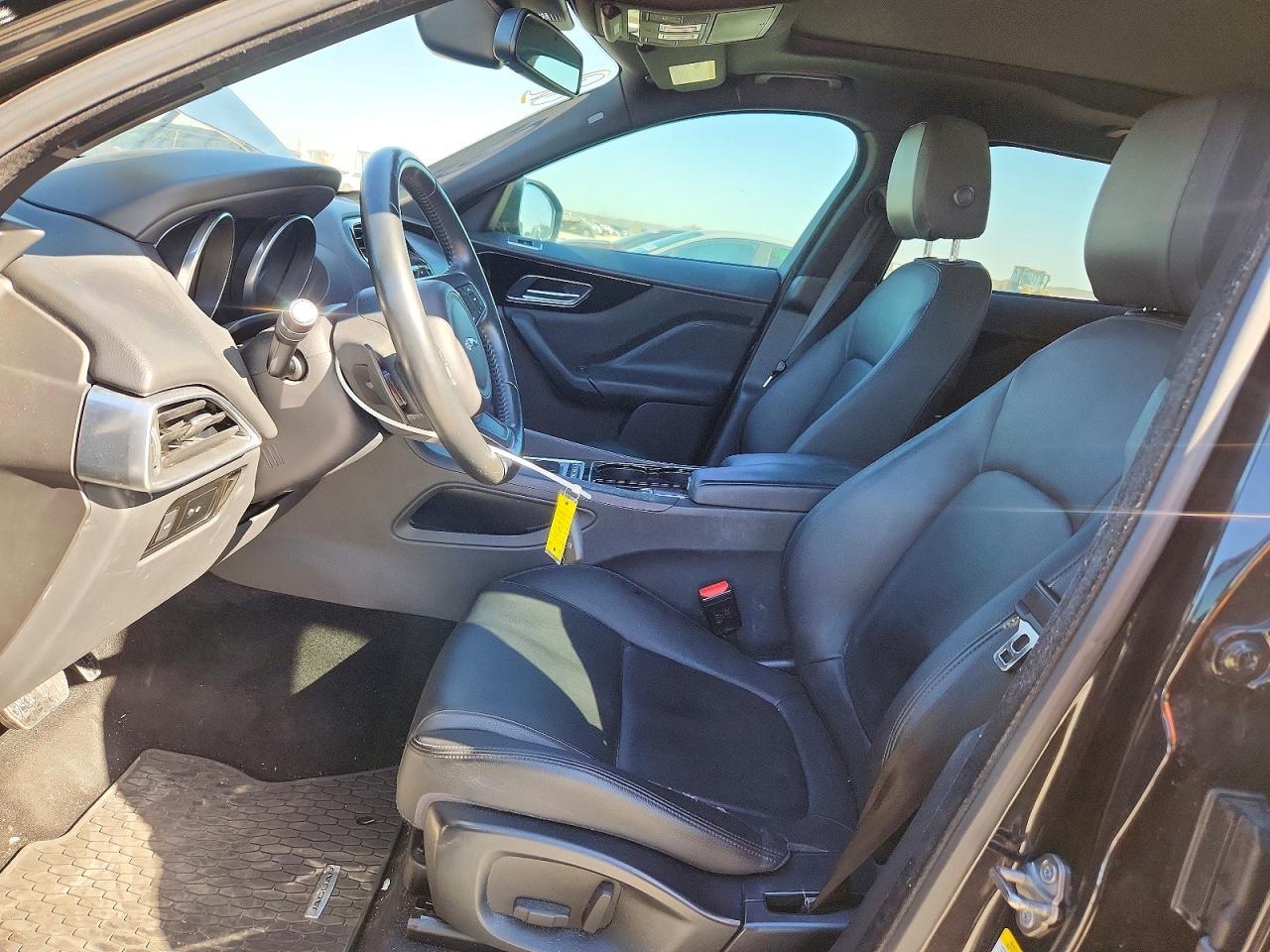 2017 JAGUAR F-Pace