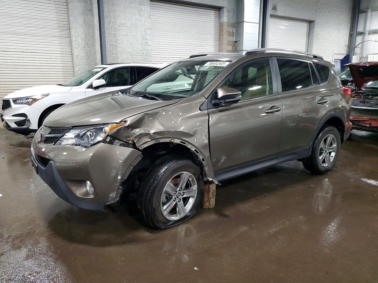 2015 TOYOTA RAV4
