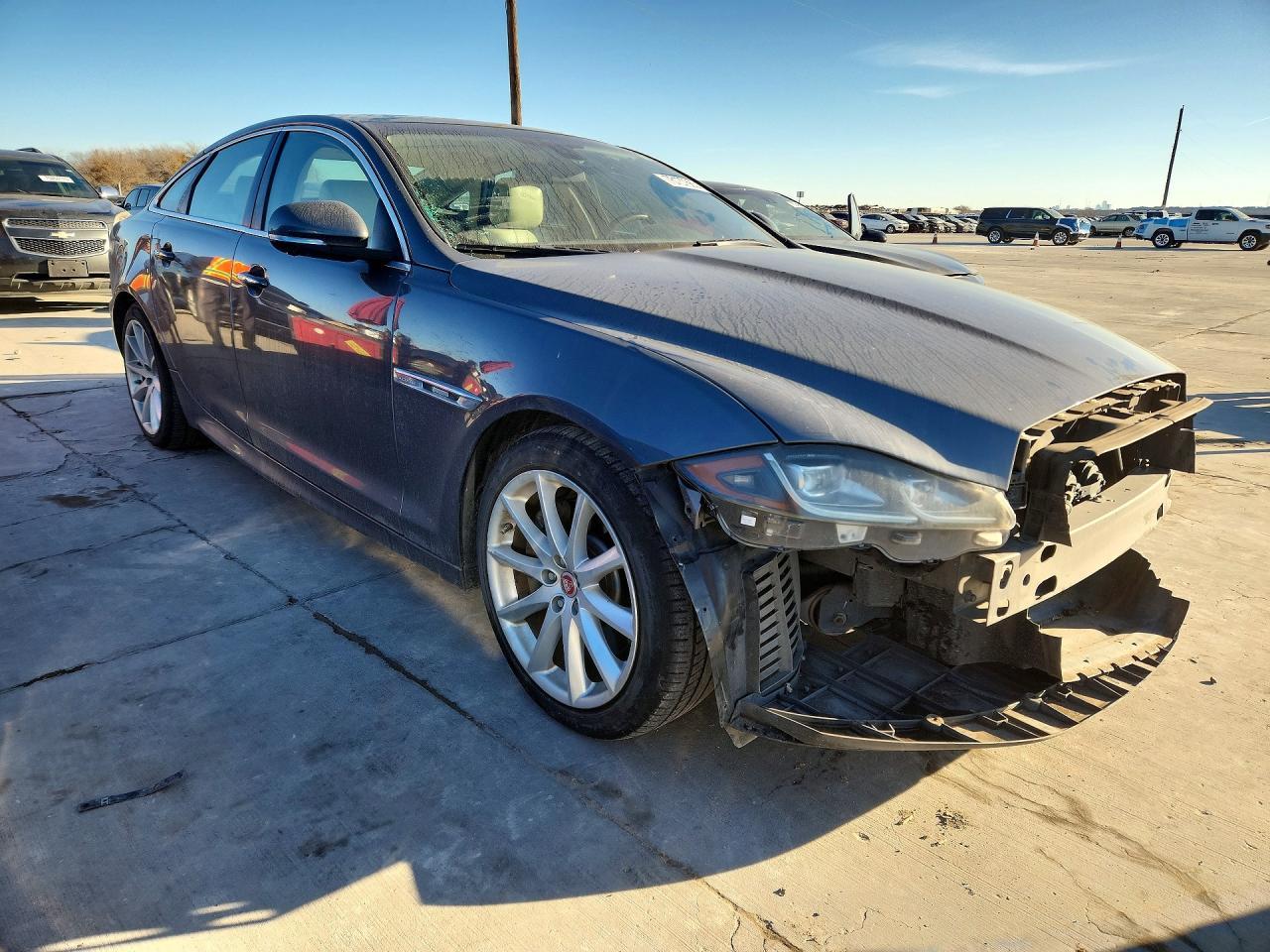 2016 JAGUAR Xj-Series