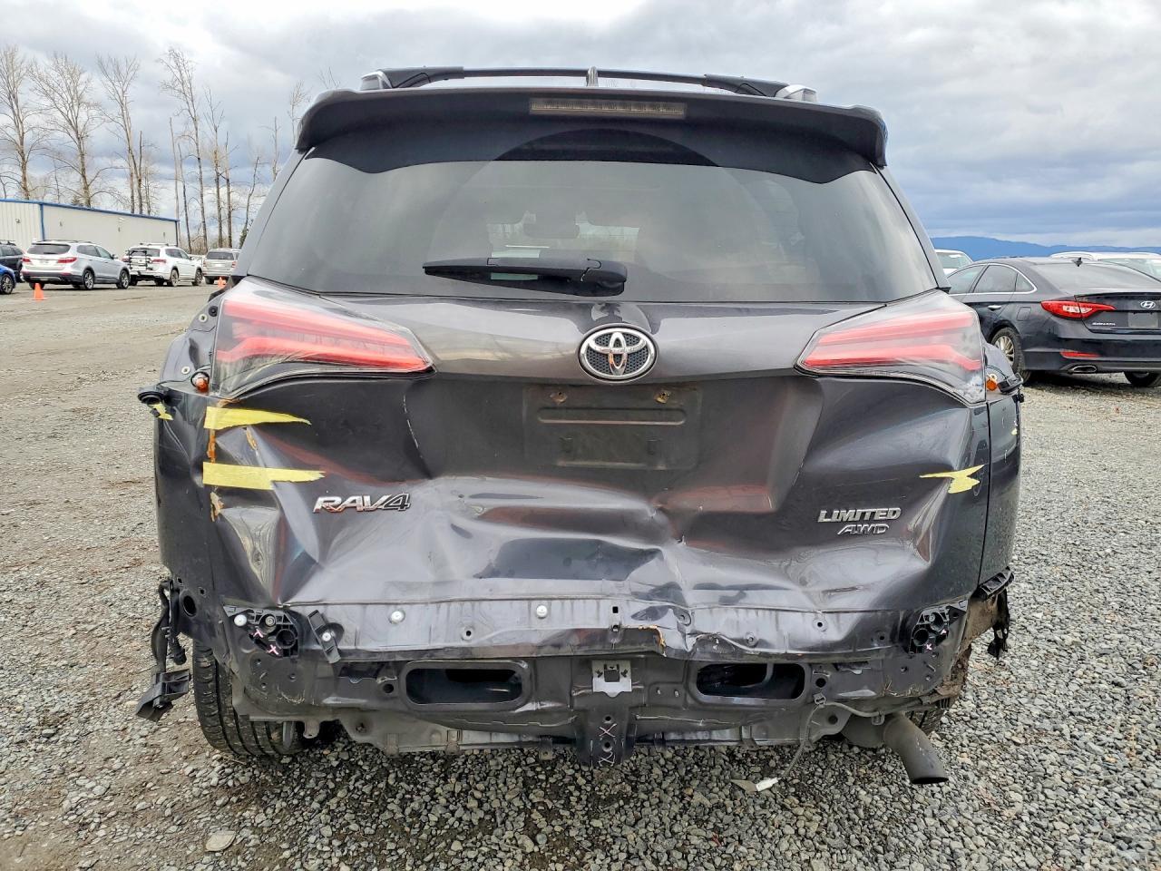 2016 TOYOTA RAV4