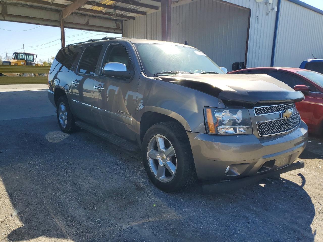 2011 CHEVROLET Suburban