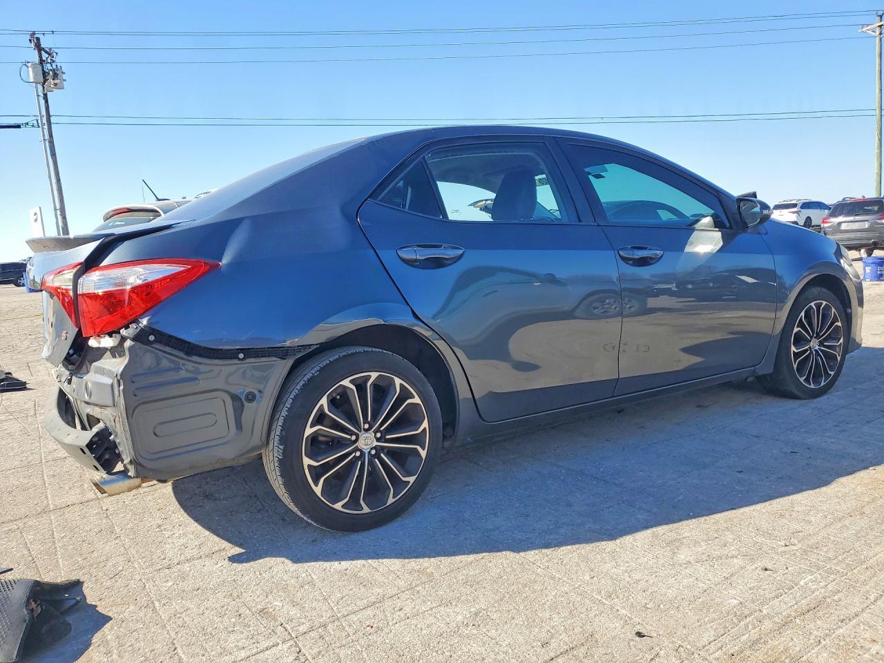 2015 TOYOTA COROLLA