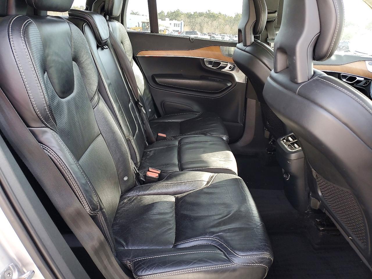 2018 VOLVO XC90