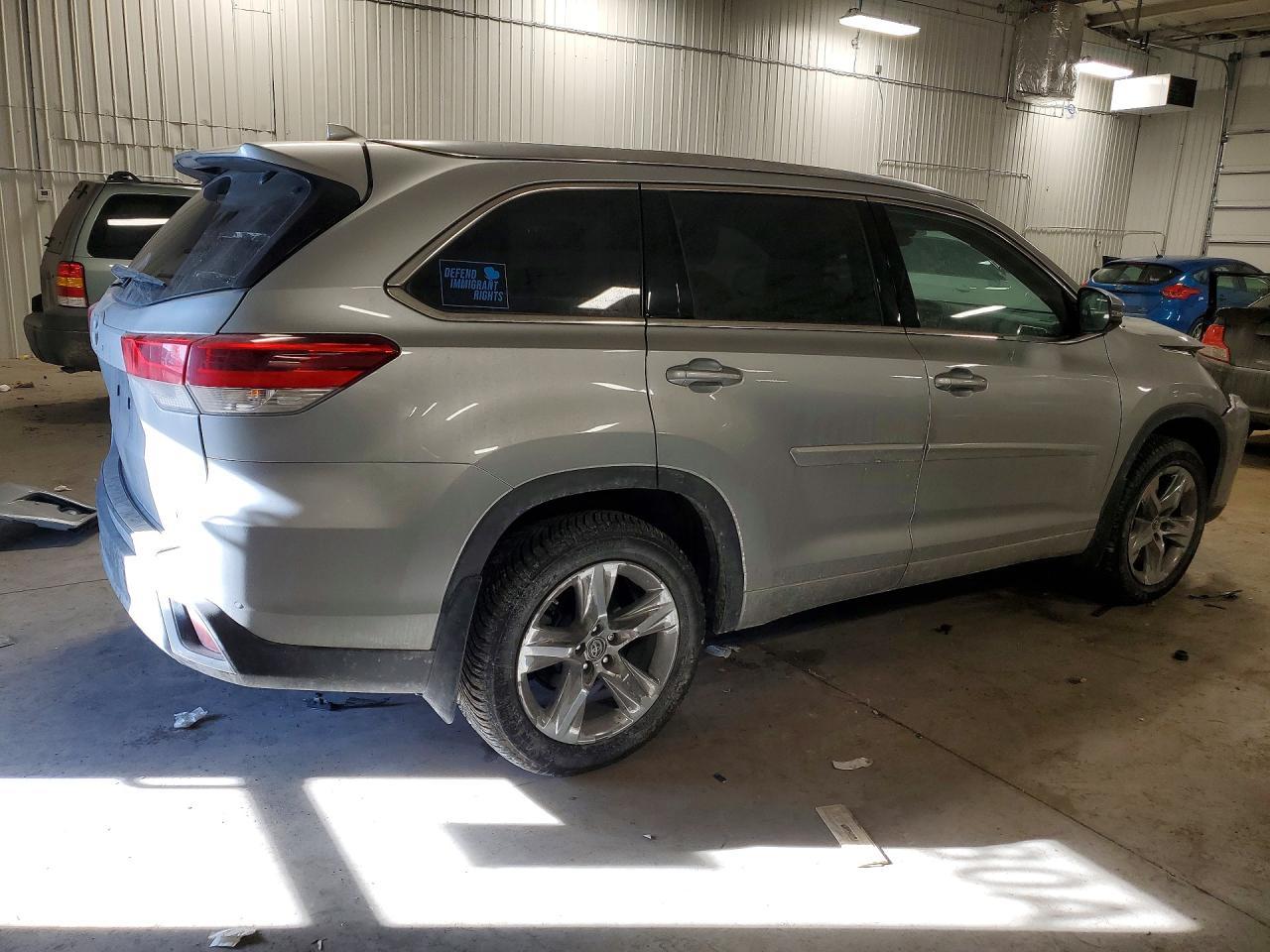 2019 TOYOTA HIGHLANDER