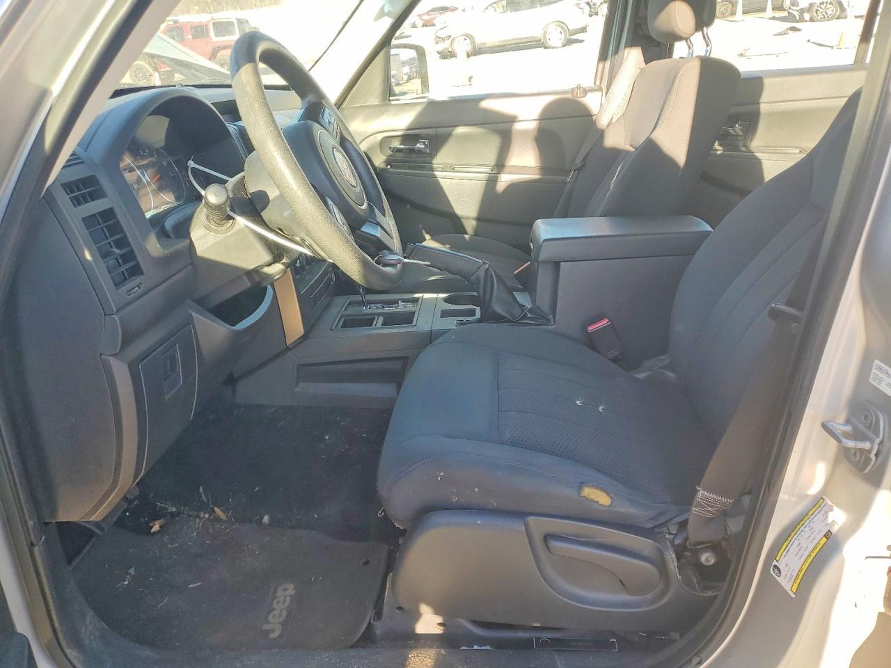 2012 JEEP Liberty