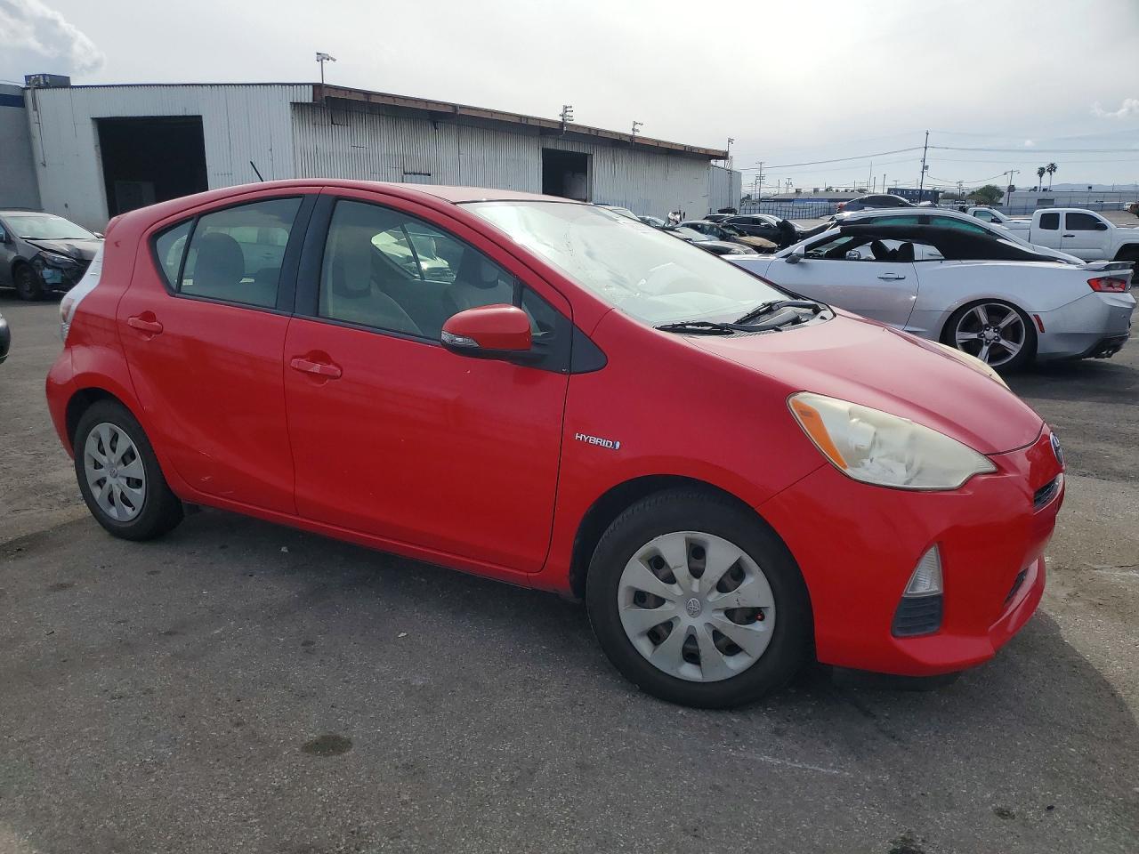2013 TOYOTA Prius c