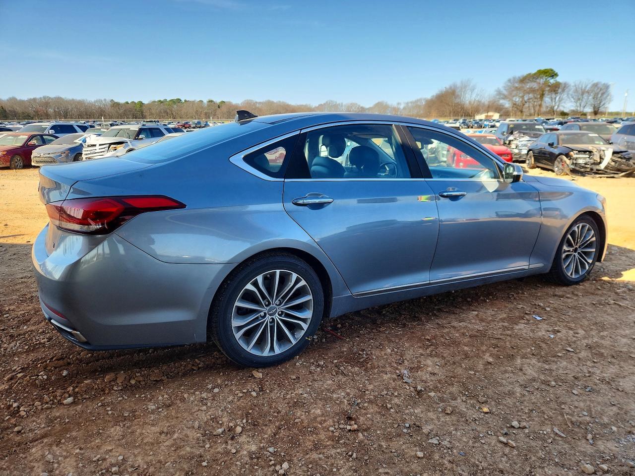 2015 HYUNDAI GENESIS