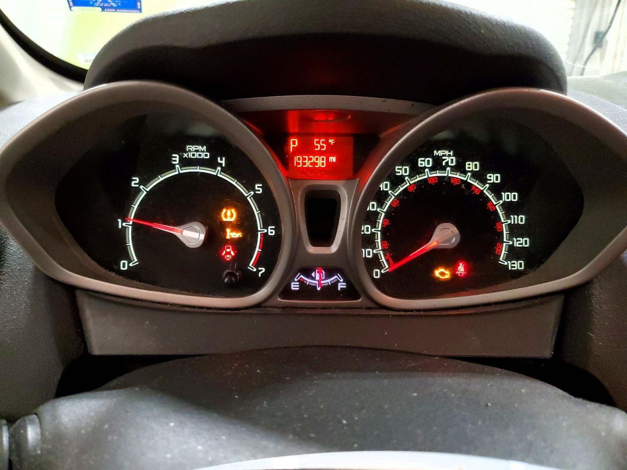 2011 FORD Fiesta