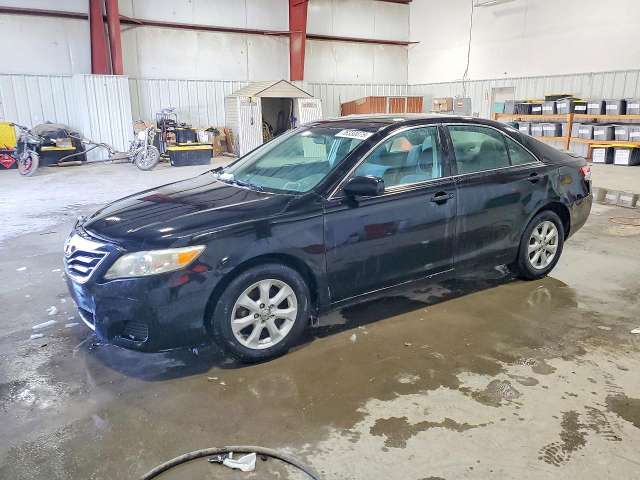 2011 TOYOTA CAMRY