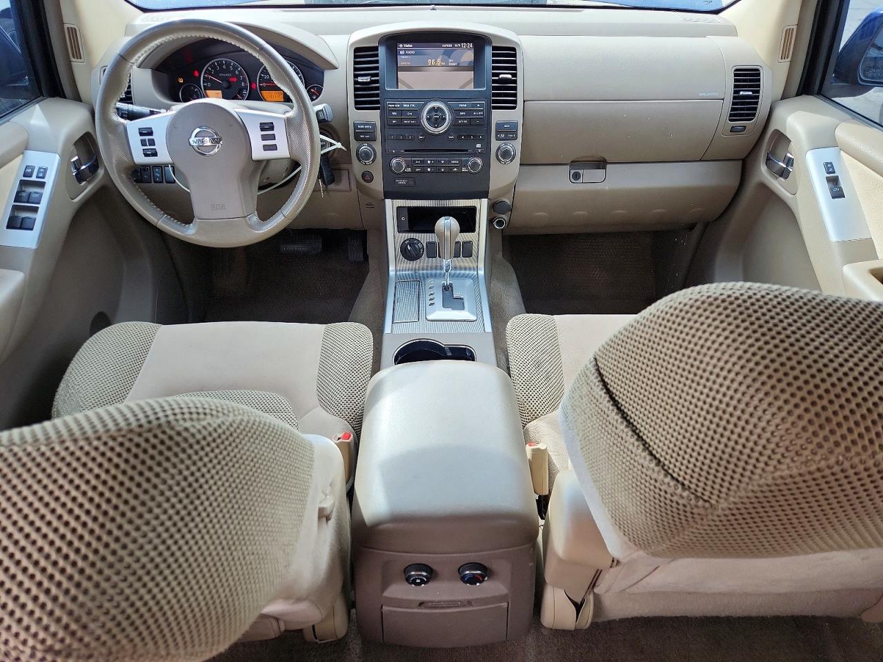 2011 NISSAN PATHFINDER
