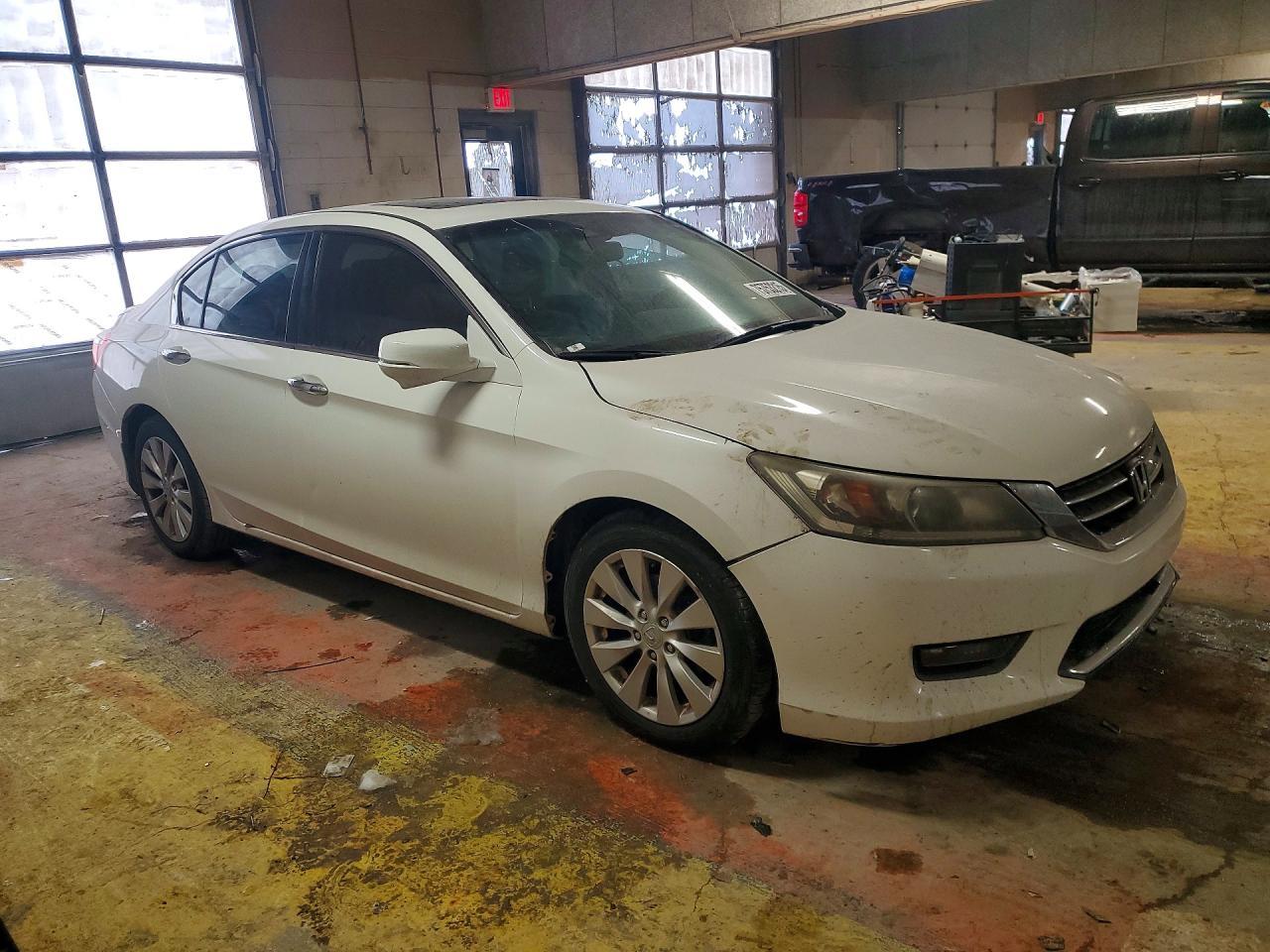 2015 HONDA ACCORD