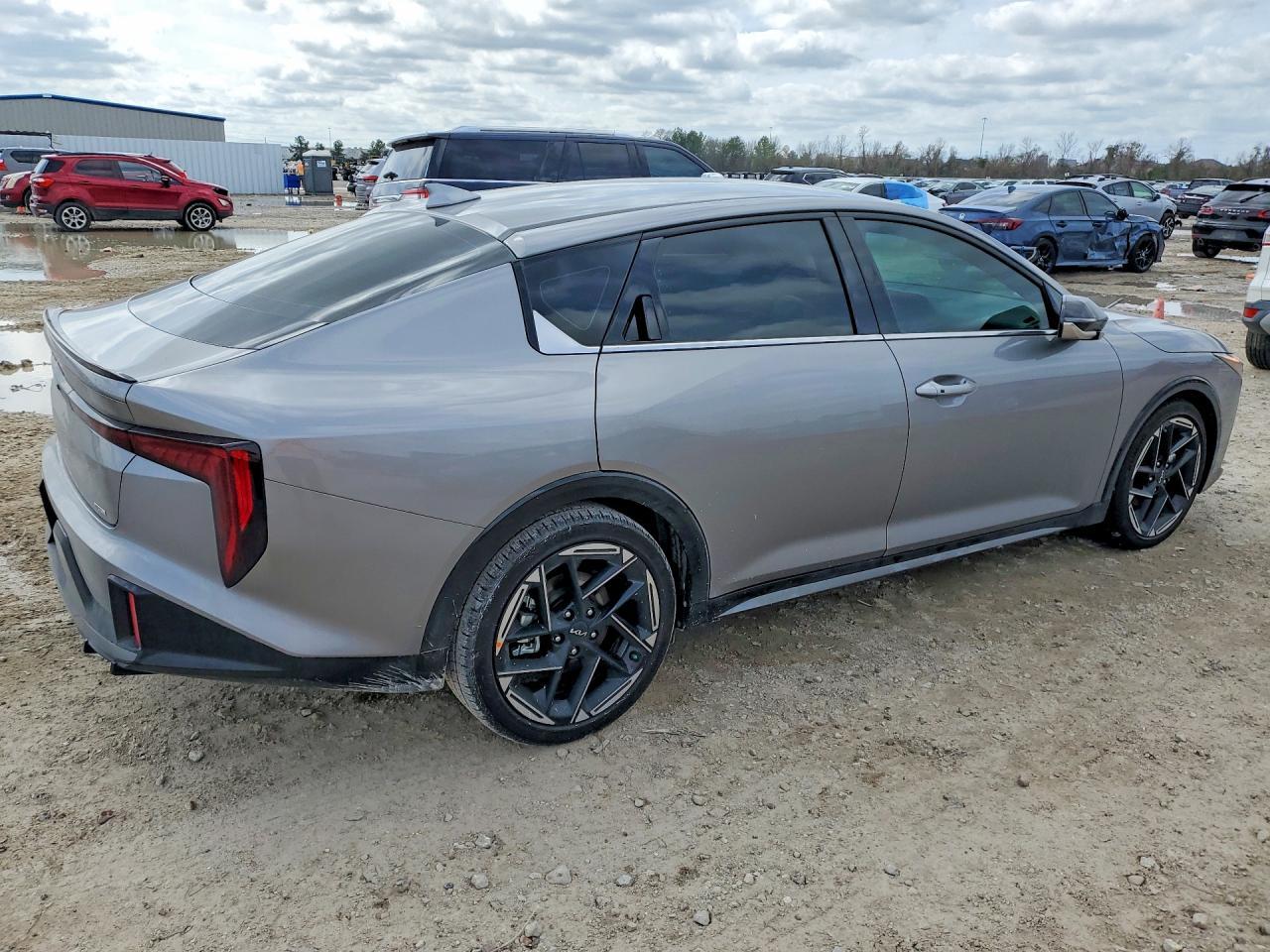 2025 KIA K4