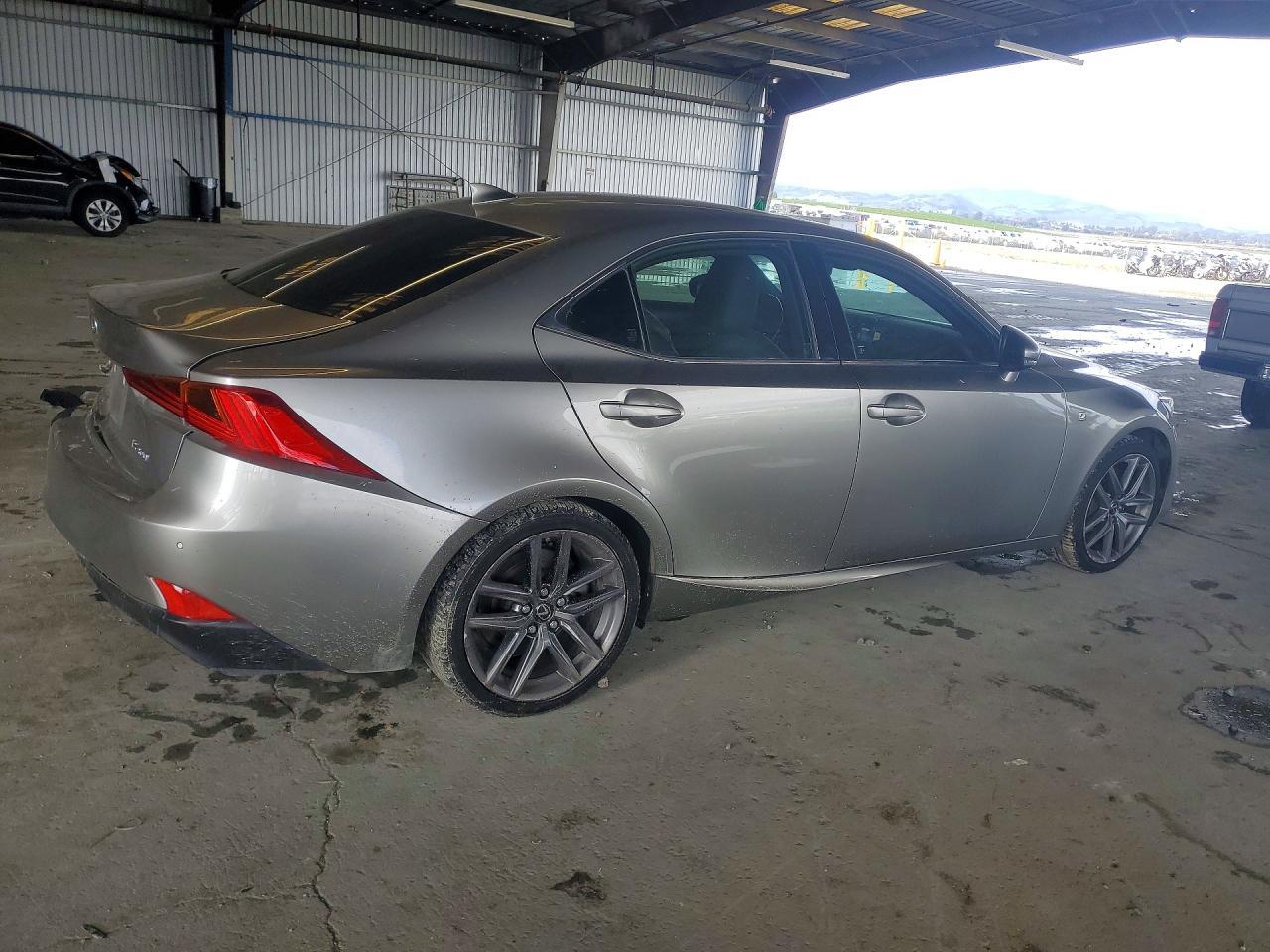 2018 LEXUS IS 300
