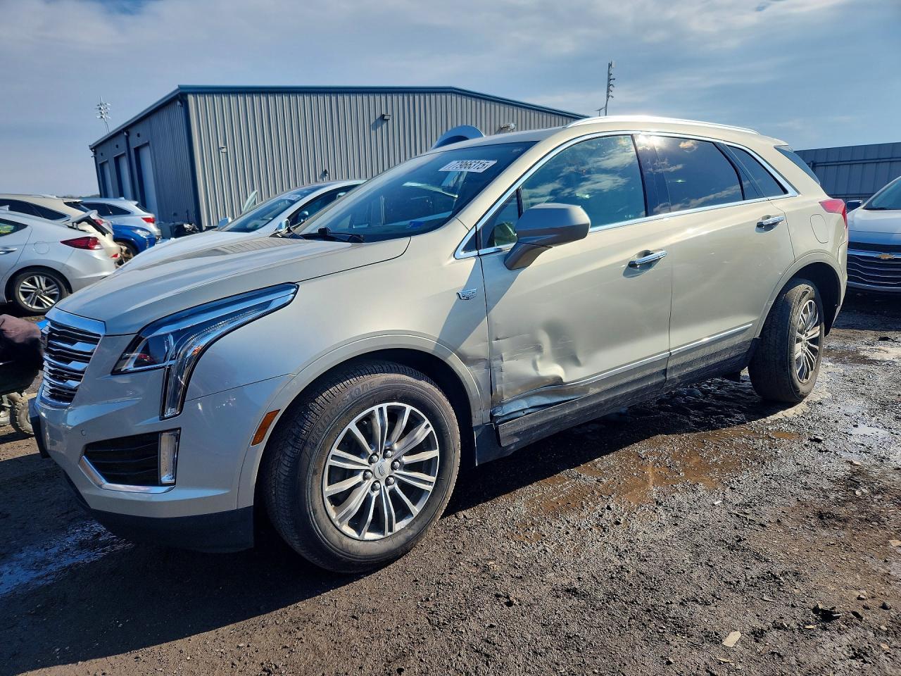 2017 CADILLAC XT5