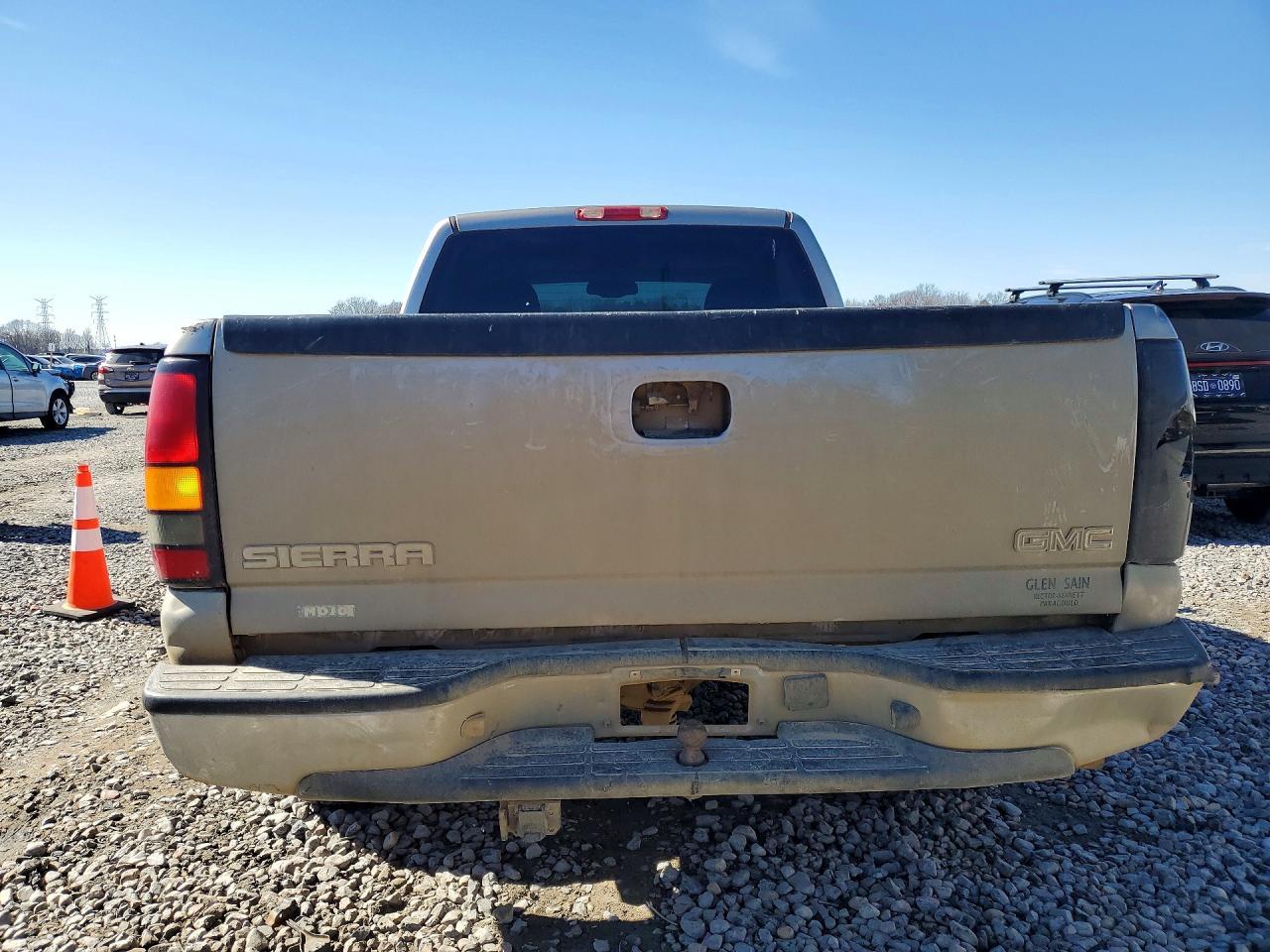 2003 GMC Sierra