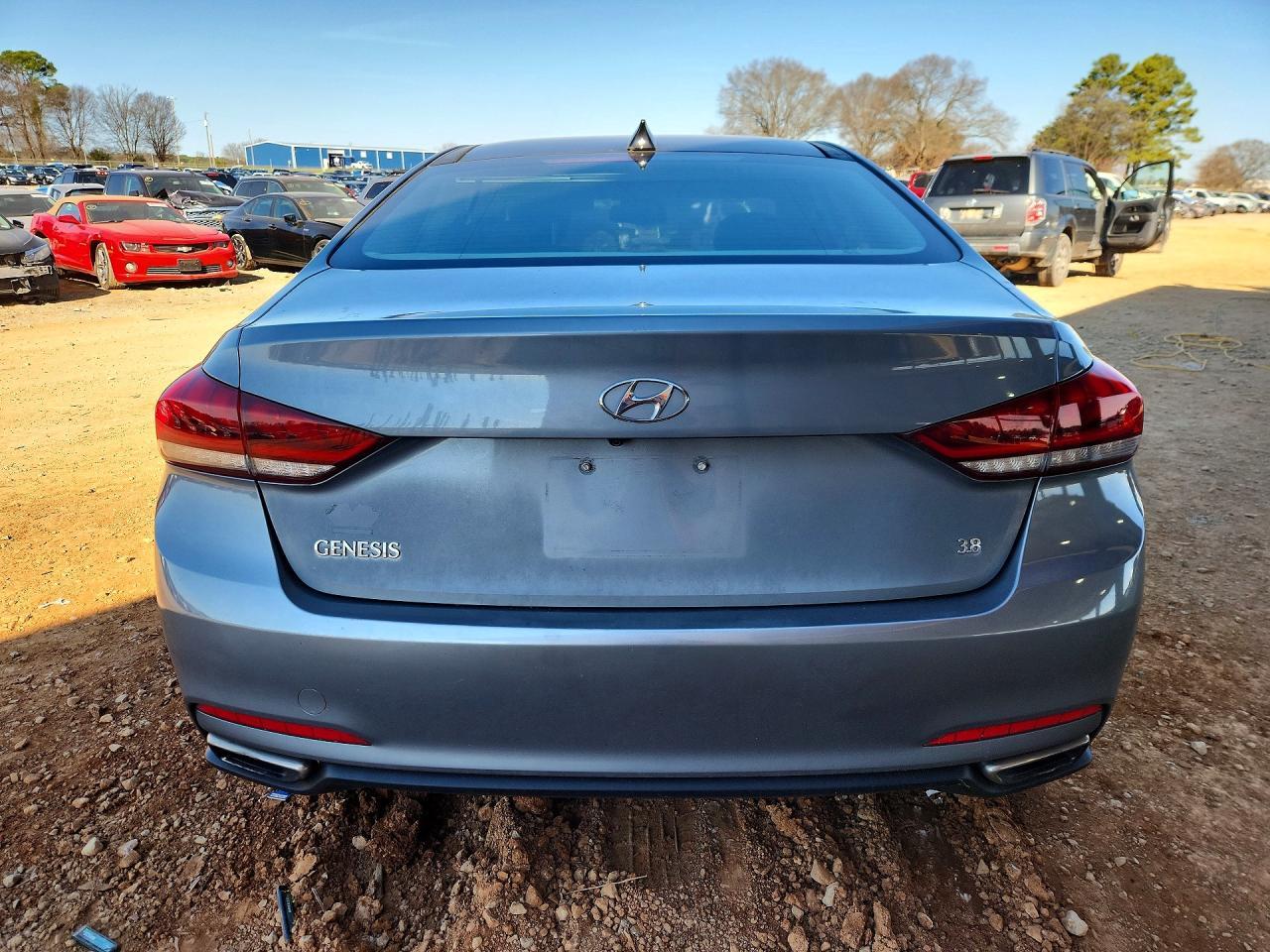 2015 HYUNDAI GENESIS