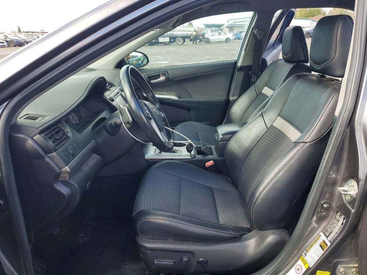 2014 TOYOTA CAMRY