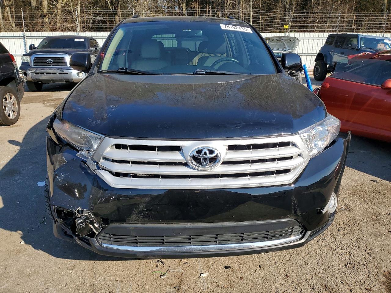 2013 TOYOTA HIGHLANDER