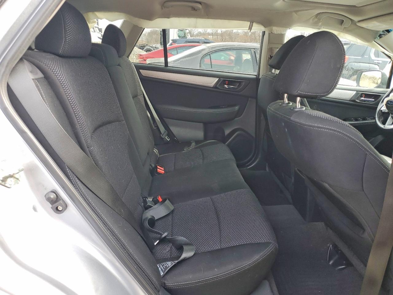 2015 SUBARU Outback