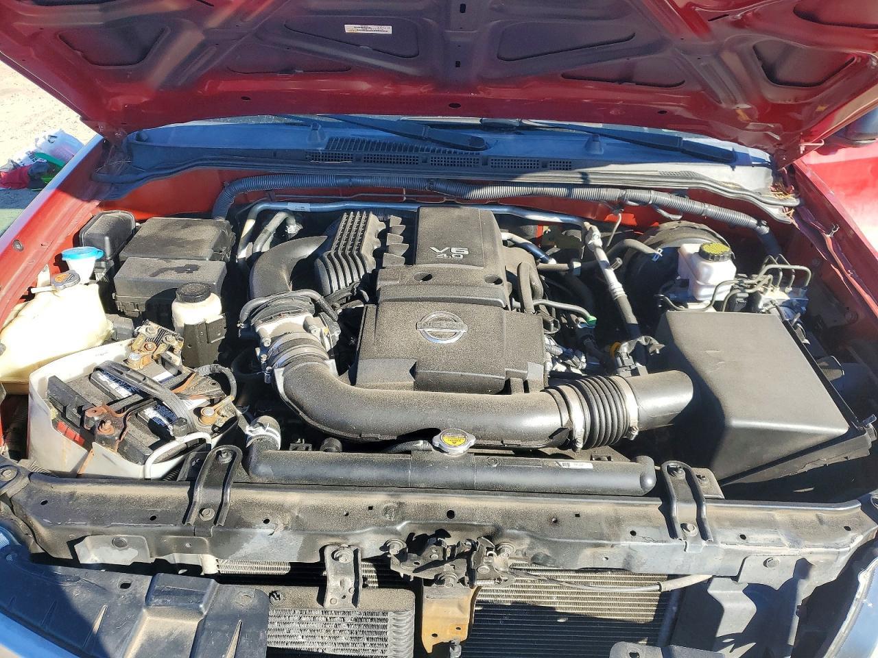 2012 NISSAN Frontier