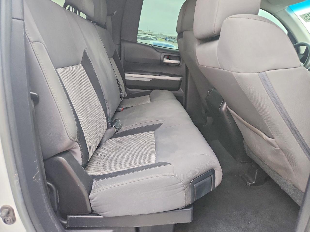 2017 TOYOTA TUNDRA
