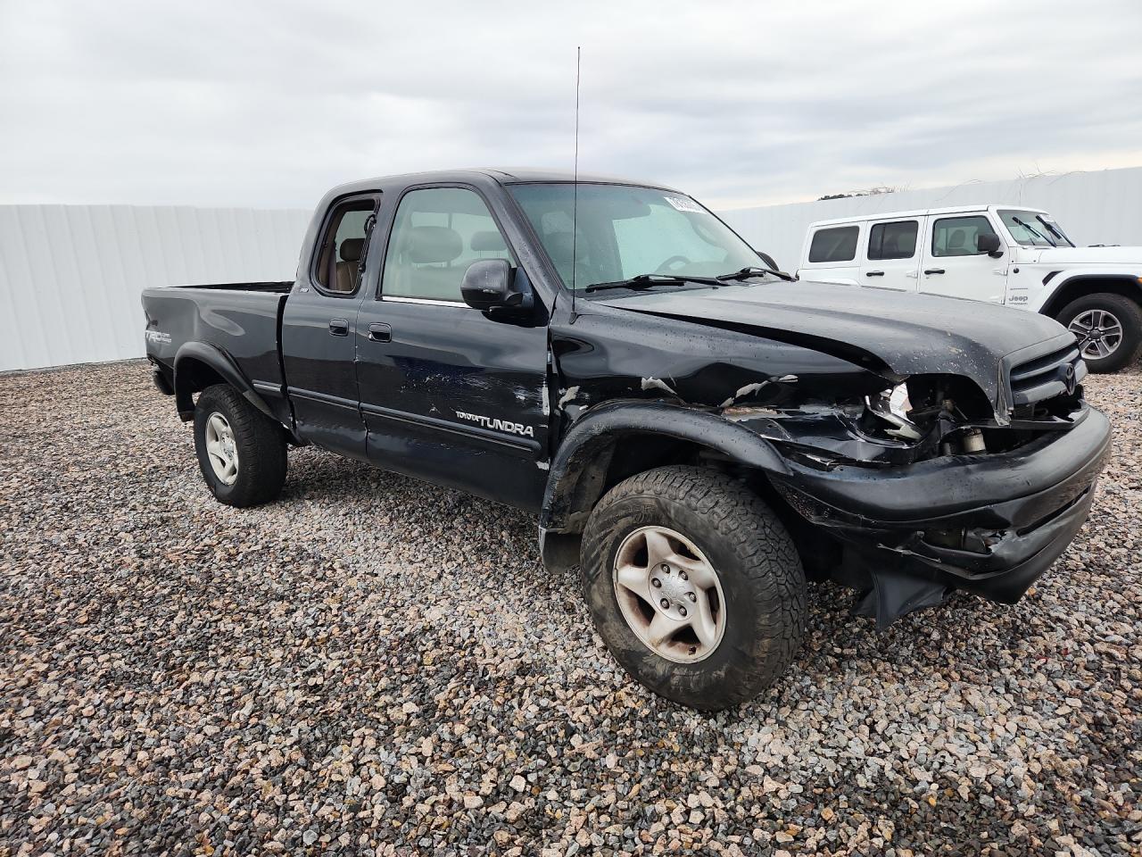 2002 TOYOTA TUNDRA
