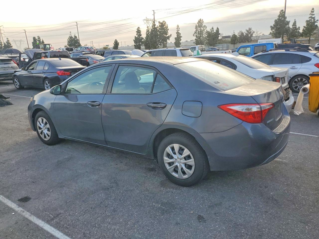 2015 TOYOTA COROLLA