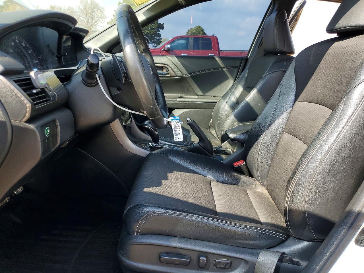 2016 HONDA ACCORD