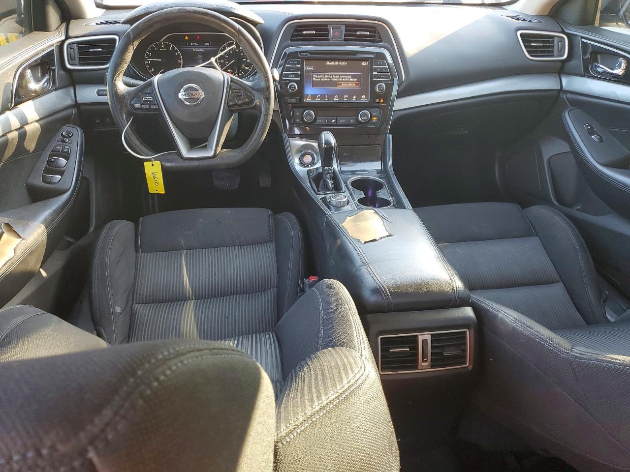 2016 NISSAN Maxima