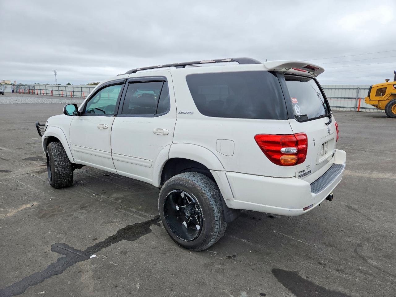 2002 TOYOTA Sequoia